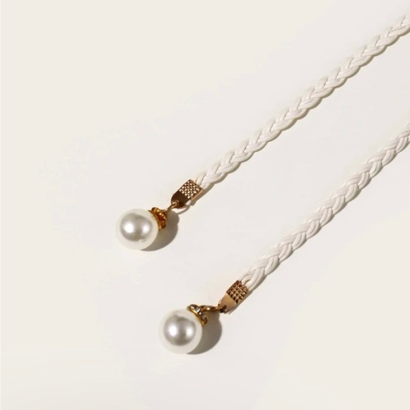 5/$10 NWT Pearl Detained Braided Belt - Picture 2 of 8